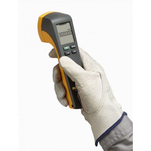 fluke-820-2-back