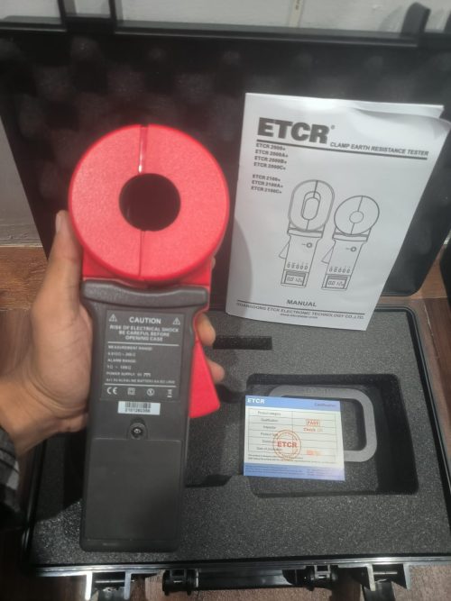 Clamp Meter ETCR2100A+ Resistance Tester 3