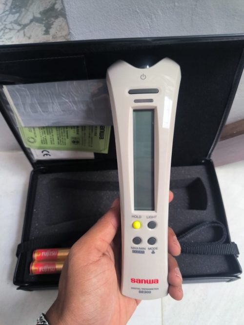 Sanwa SE300 Non-Contact Tachometer 2